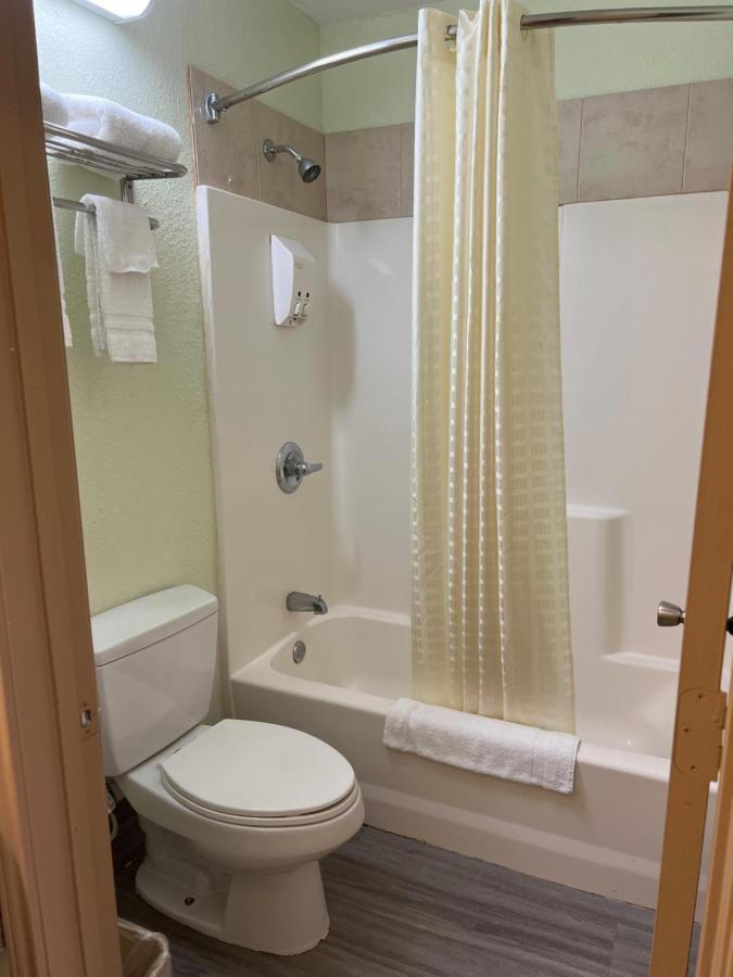 Budget Inn Hallettsville エクステリア 写真